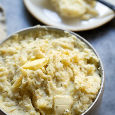 This Creamy Mashed Potato recipe is just what you need this holiday season!