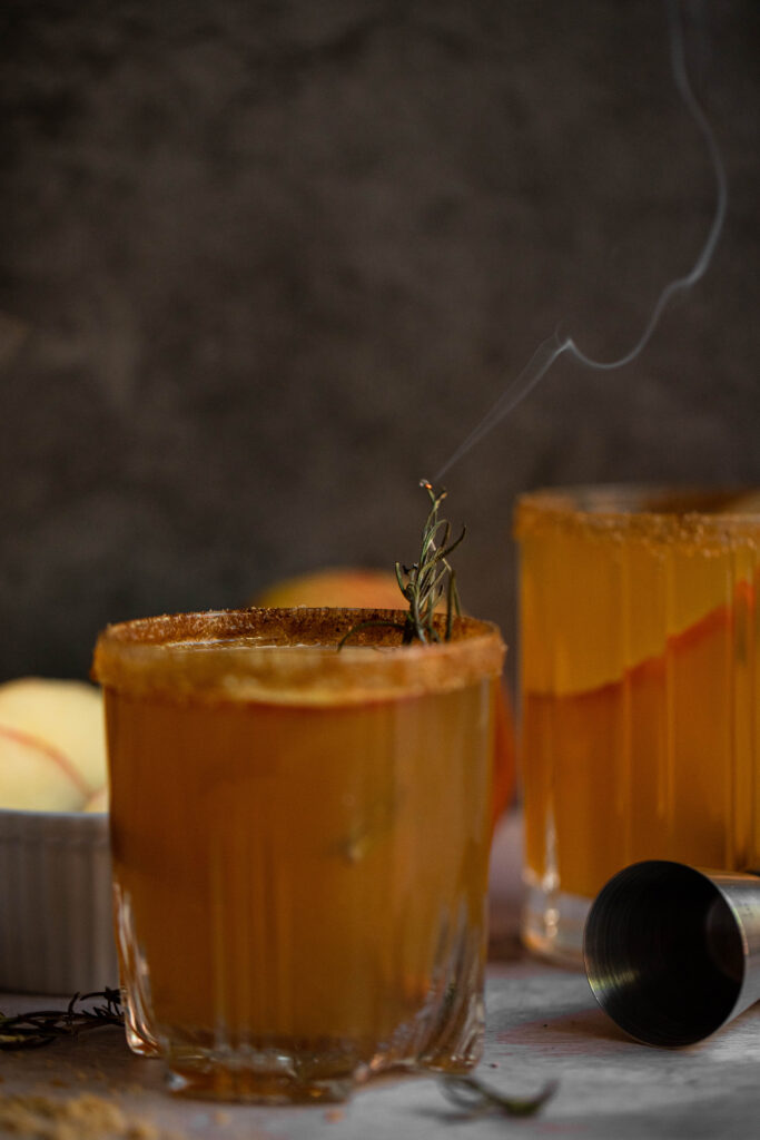 If you're looking for a sweet and festive drink for autumn, check out this Harvest Apple Fall Margarita!